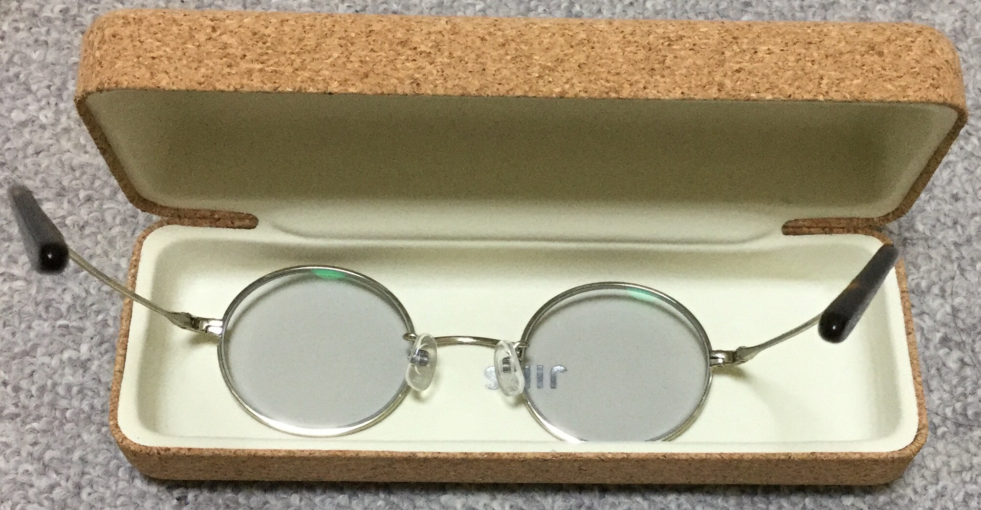 Jinsで坊主に似合うメガネ買ってみた カラーコントロール